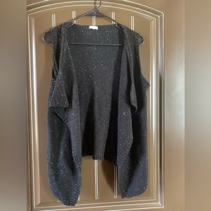 Maurice’s Black sweater vest, Medium